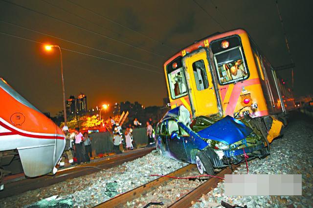 震惊！日本遭遇悲剧，两中国女游客列车撞击身亡事件引发关注与思考