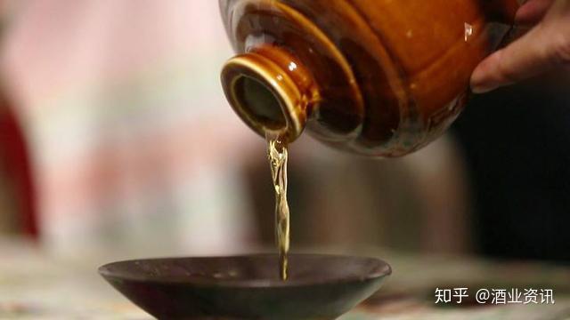 捡白酒喝完抢救21天，生死边缘的挣扎与重生