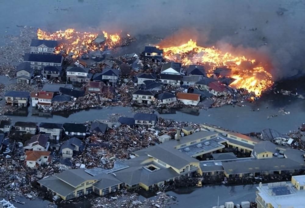 日本再次面临特大地震警告，概率飙升到惊人的八成！